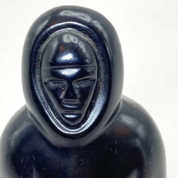 Inuit Hunter Black Stone Figurine Sculpture Pearlite Stoneware Canada *Read* - Picture 3 of 8